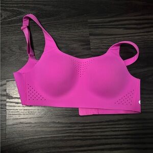 🔴FINAL PRICE CLEAROUT 🔴Victoria’s Secret  Pink sports Bra 34B